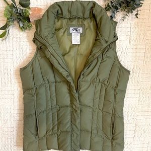 Green Puffy Vest Size S